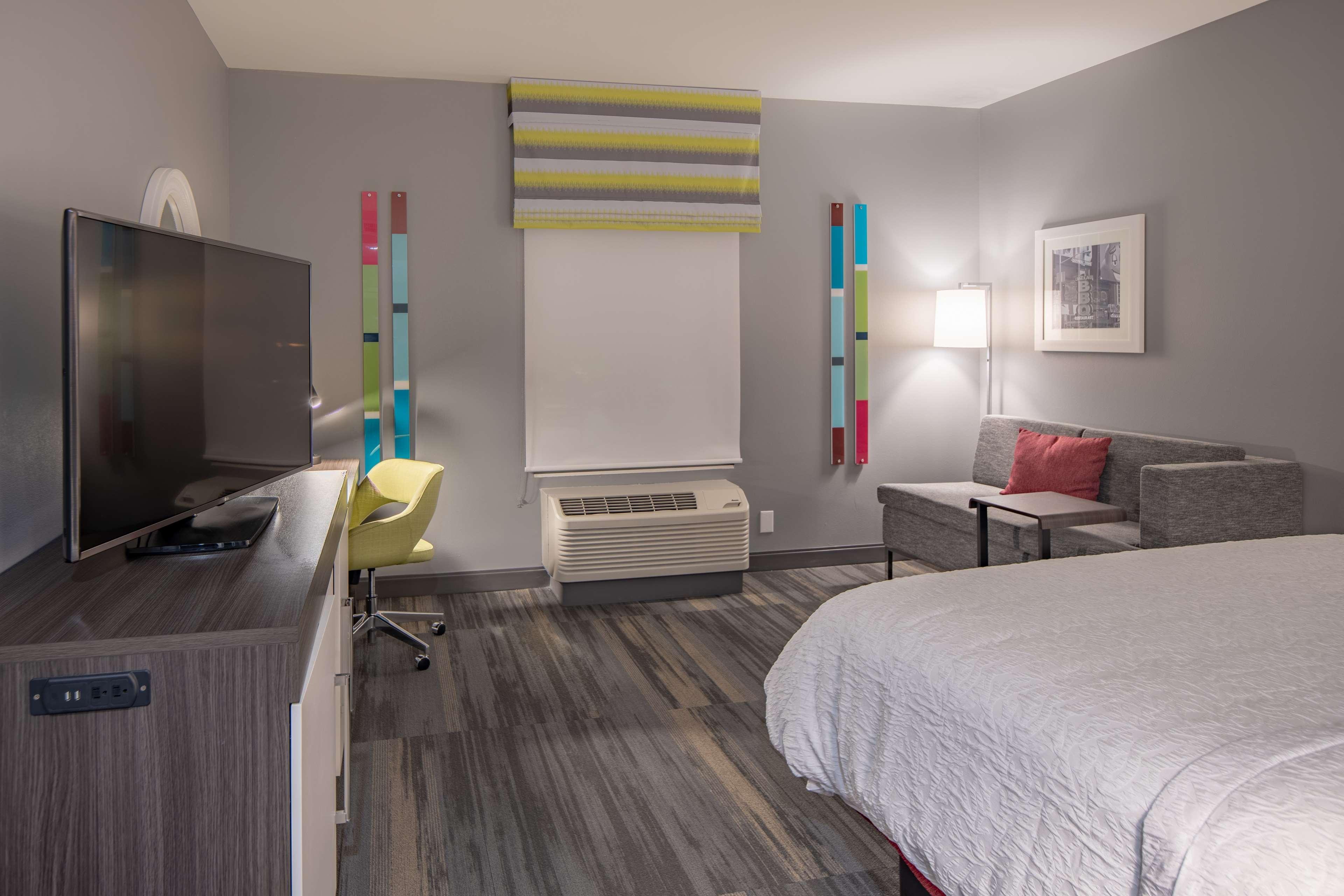 Hampton Inn & Suites Dallas/Plano Central Екстериор снимка