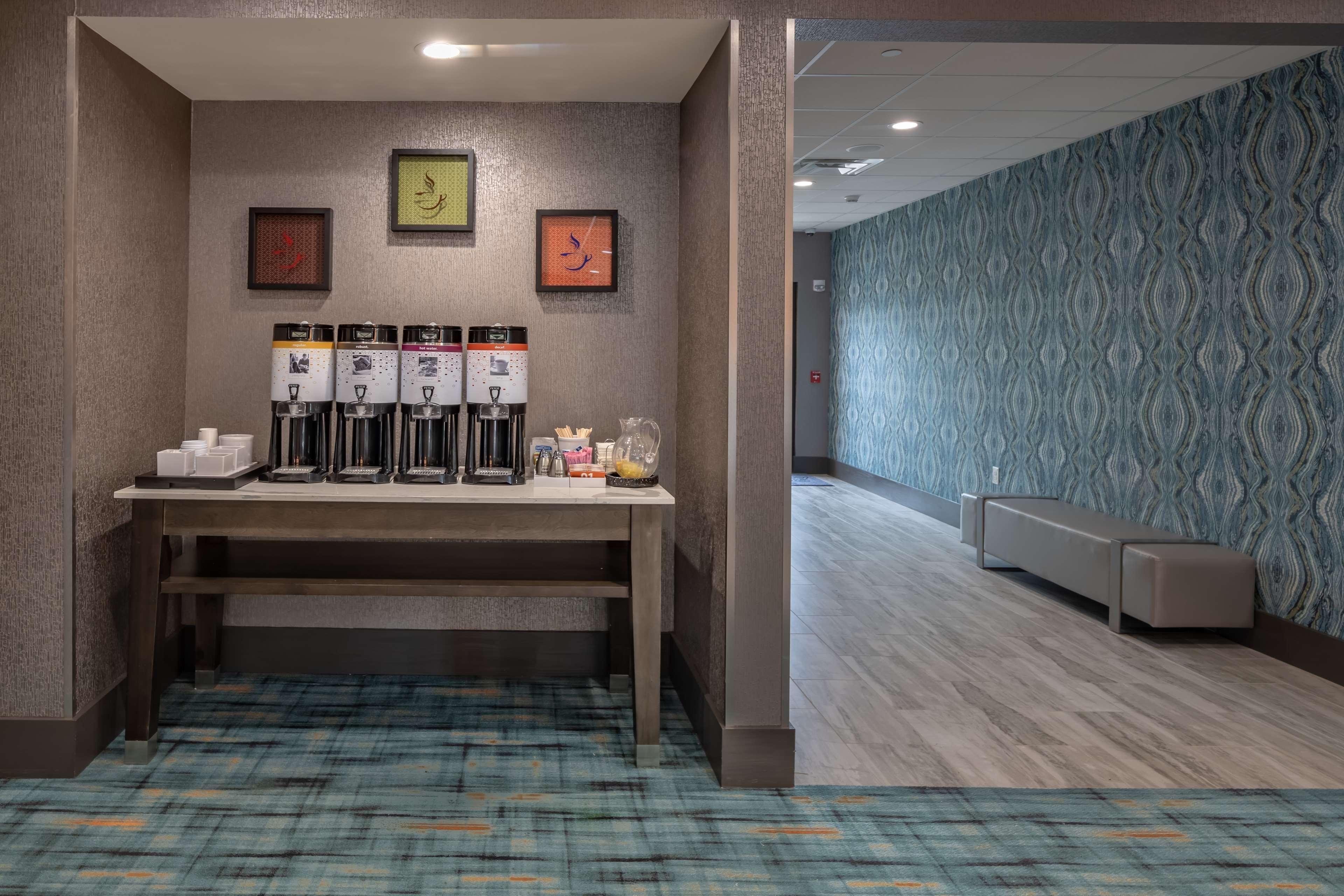 Hampton Inn & Suites Dallas/Plano Central Екстериор снимка