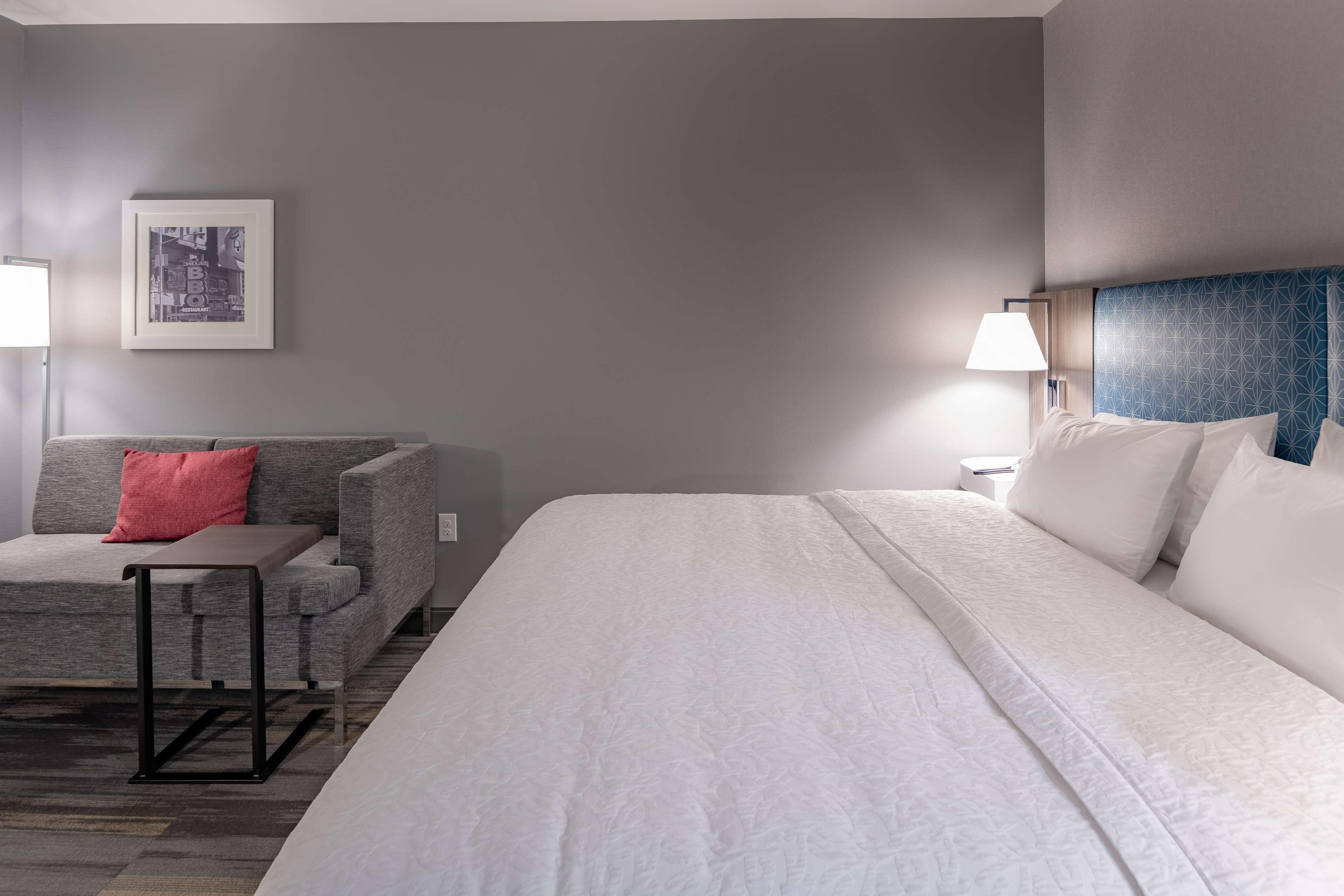 Hampton Inn & Suites Dallas/Plano Central Екстериор снимка