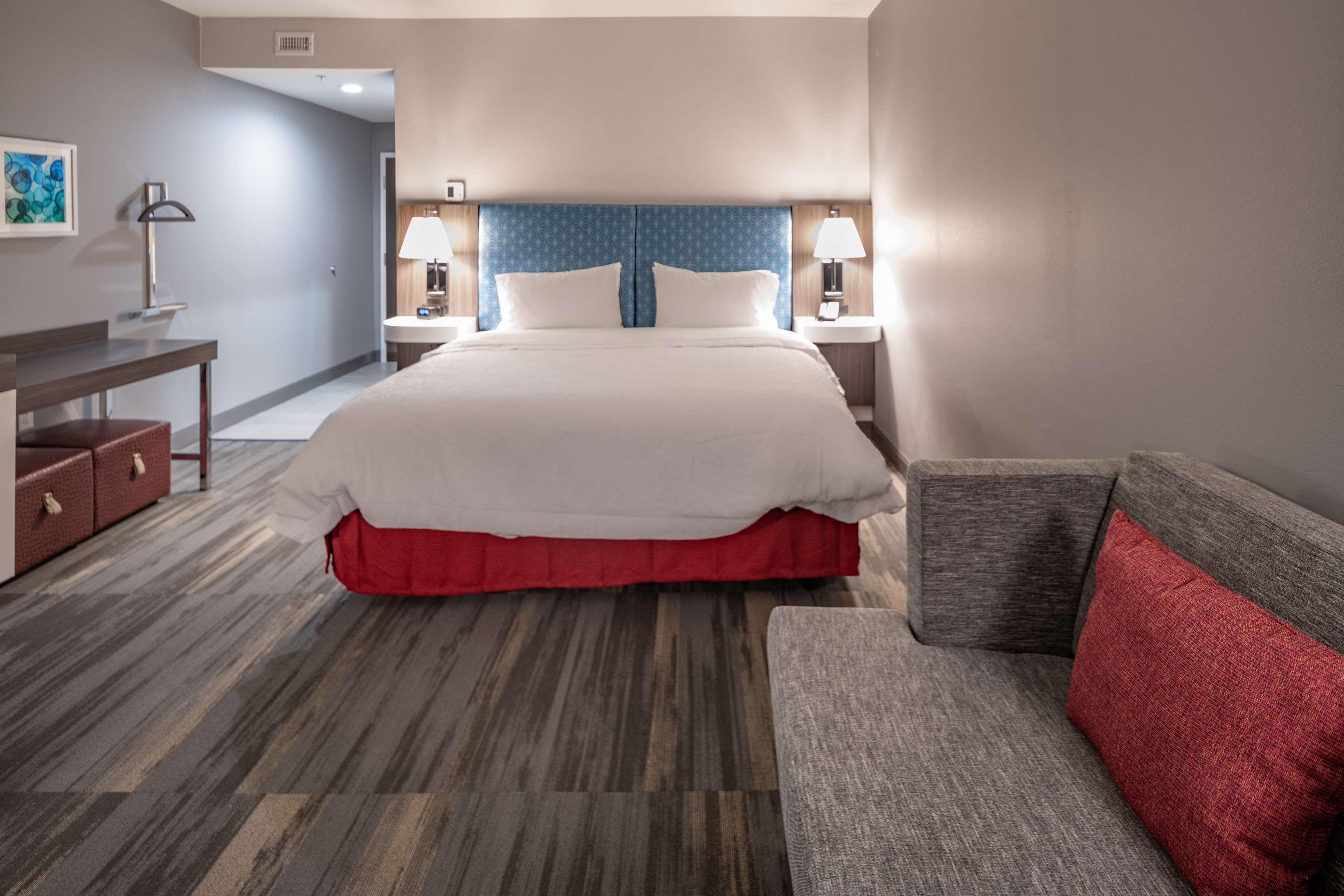 Hampton Inn & Suites Dallas/Plano Central Екстериор снимка
