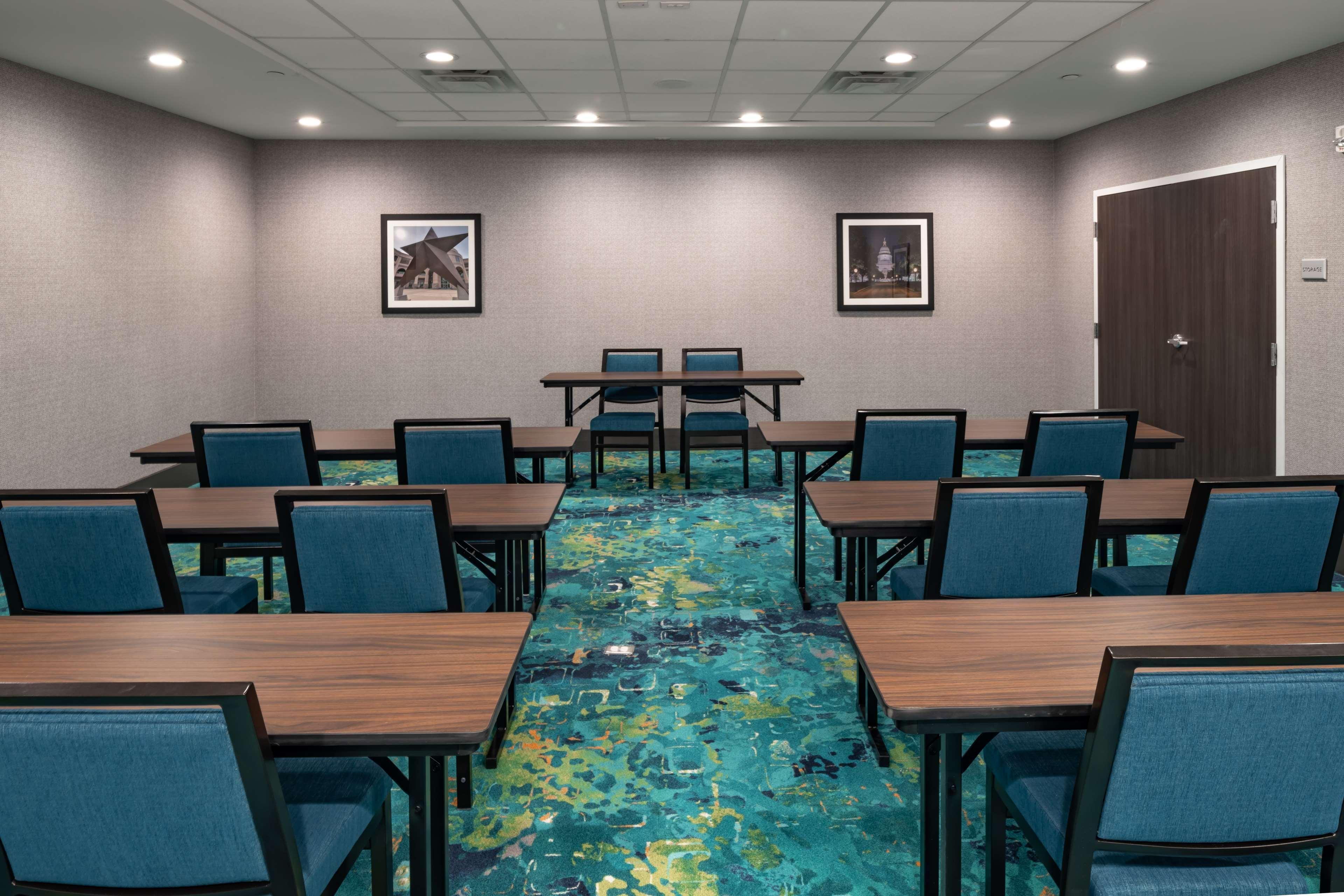 Hampton Inn & Suites Dallas/Plano Central Екстериор снимка