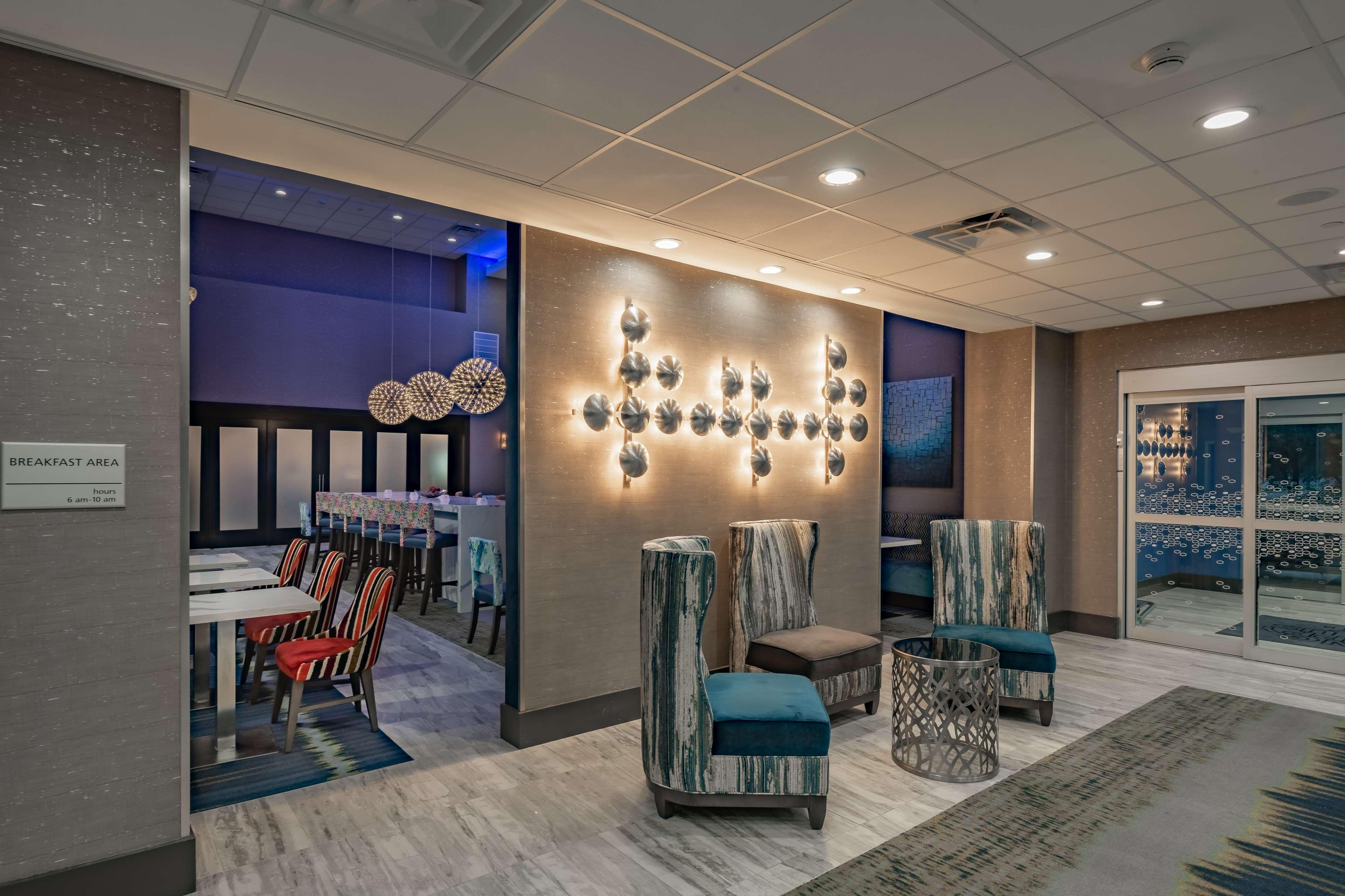 Hampton Inn & Suites Dallas/Plano Central Екстериор снимка