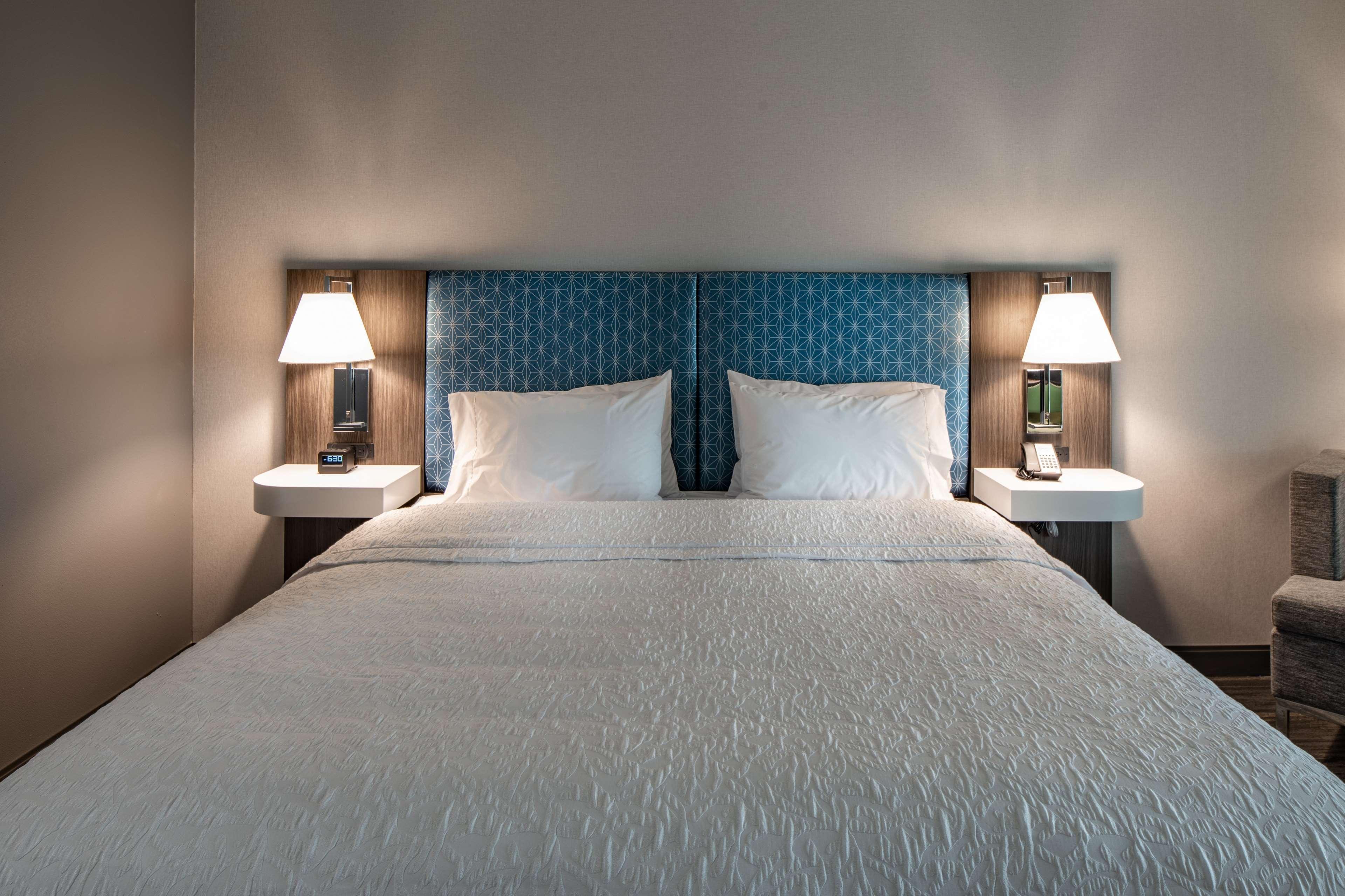 Hampton Inn & Suites Dallas/Plano Central Екстериор снимка