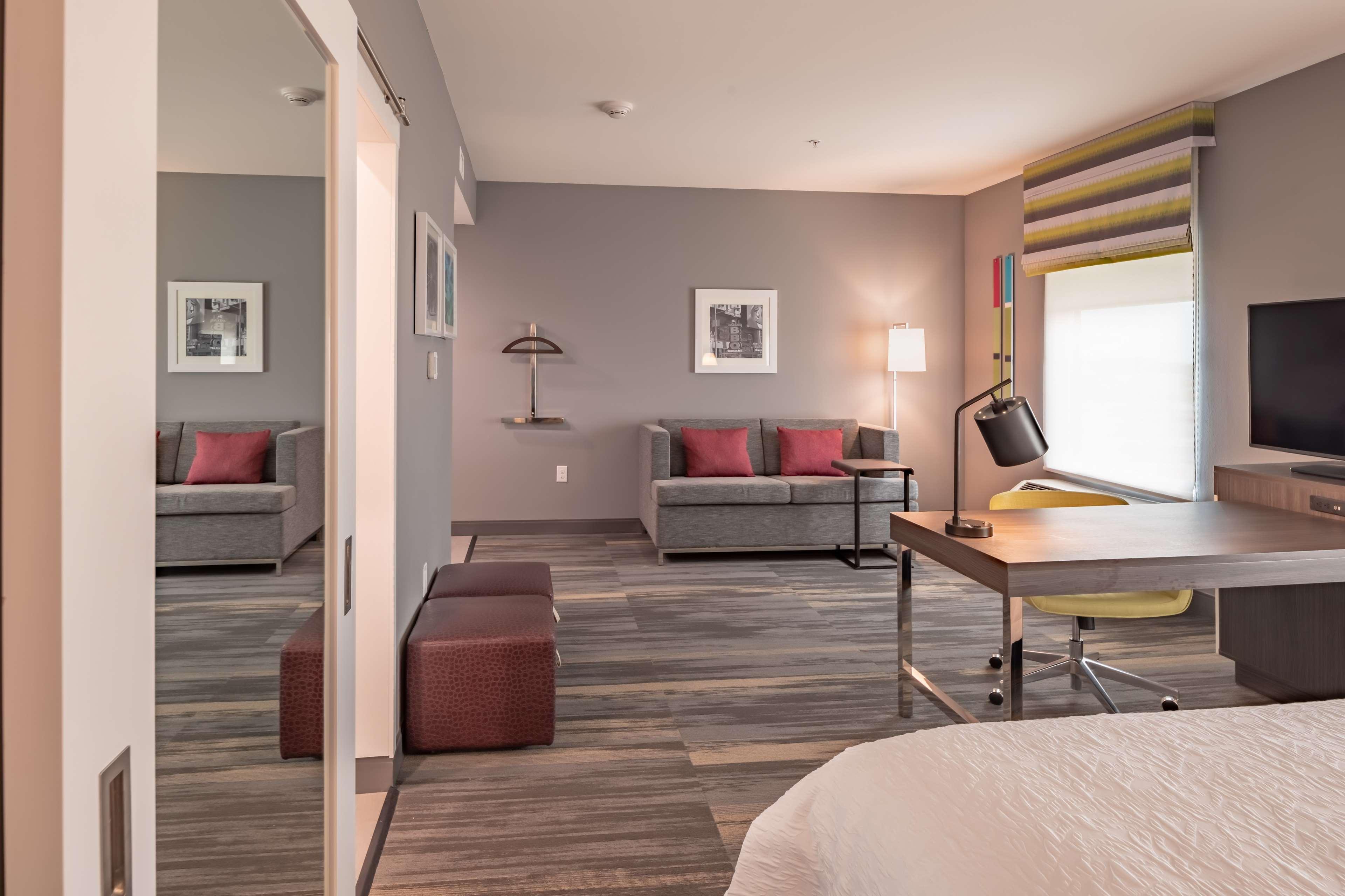 Hampton Inn & Suites Dallas/Plano Central Екстериор снимка