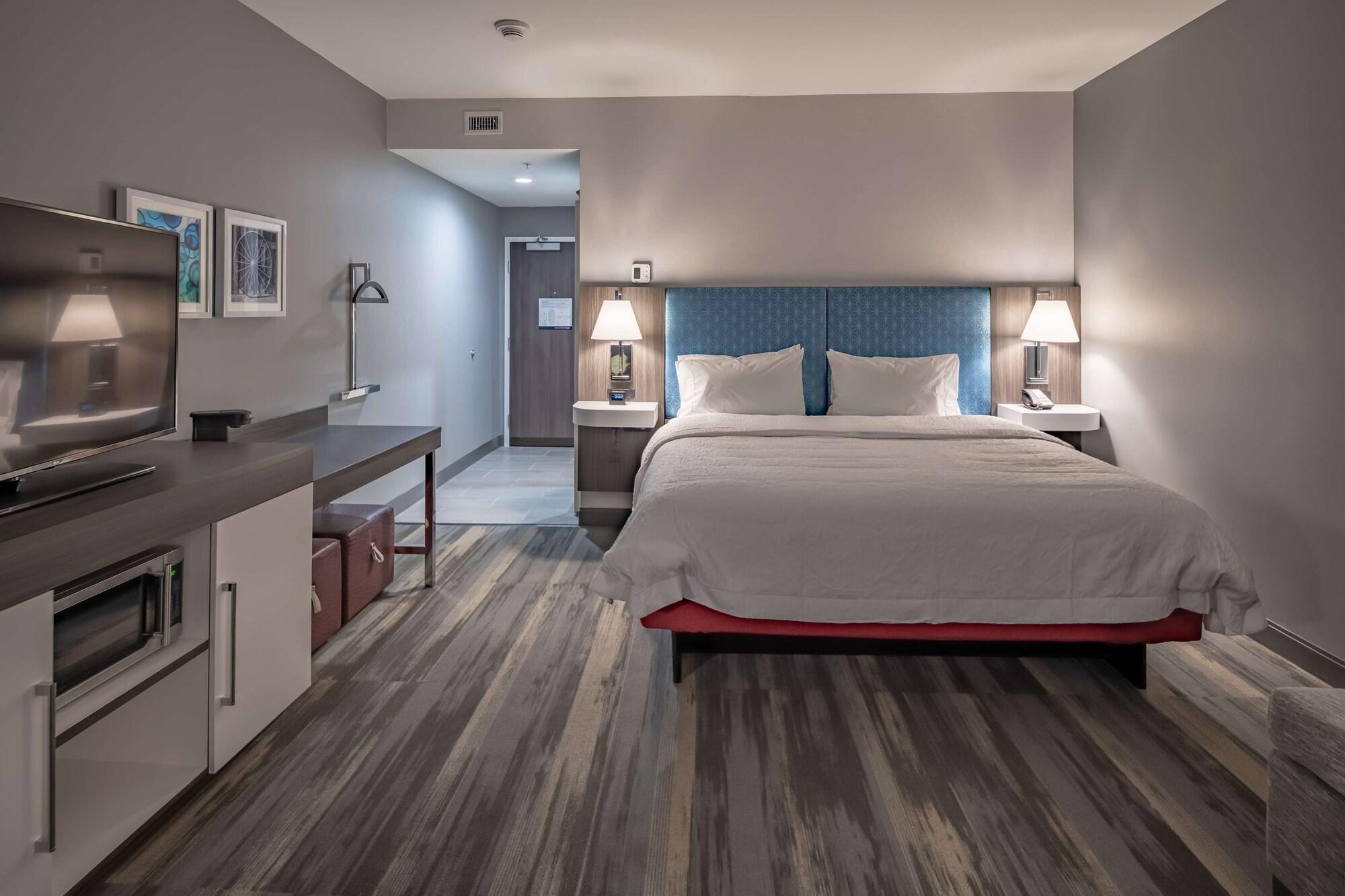 Hampton Inn & Suites Dallas/Plano Central Екстериор снимка