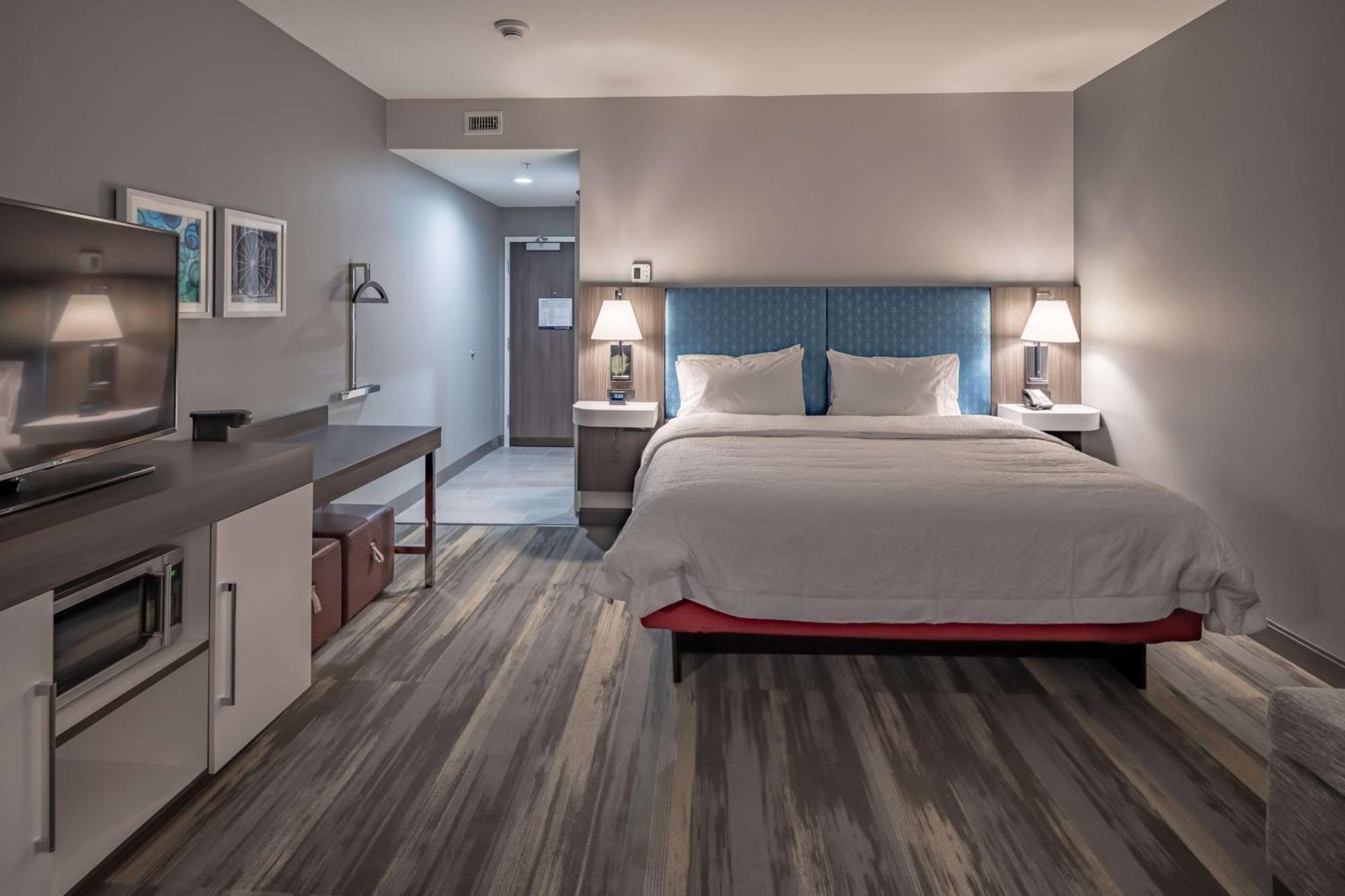Hampton Inn & Suites Dallas/Plano Central Екстериор снимка